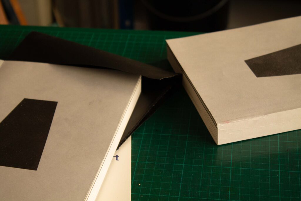 Craft printing studio with traditional expertise and vintage machines in Provence, France